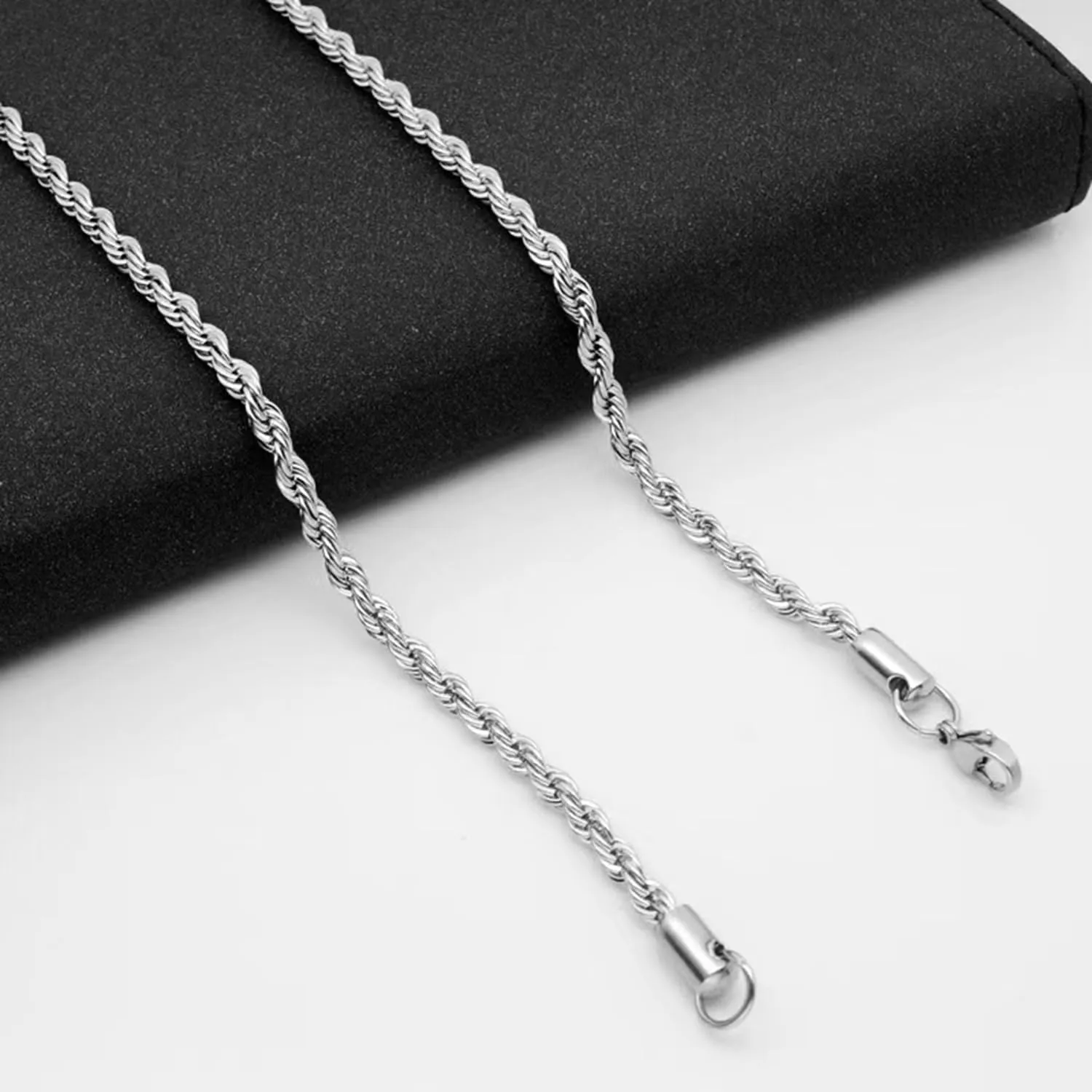 3Pcs Chain Necklace for Men Women Stainless Steel Cuban Link Rolo Rope Chain Necklace 18-30 Inches Silver Chain for Men 2-4MM Wide