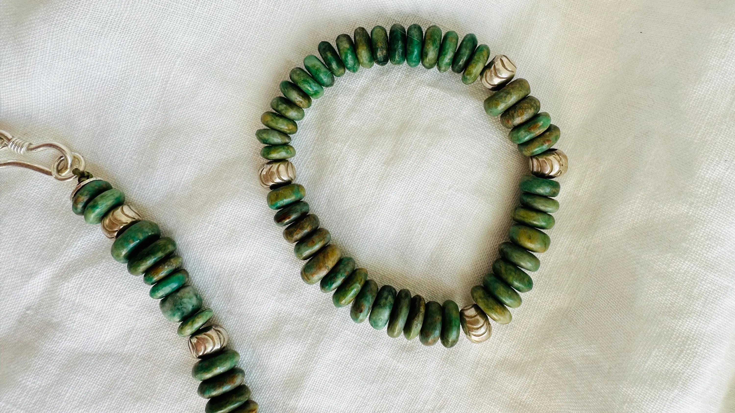 Guatemalita & Sterling Silver Necklace Bracelet Duo. Jadeite Jewelry. Mayan Jewelry. Guatemalan Jade. 4050