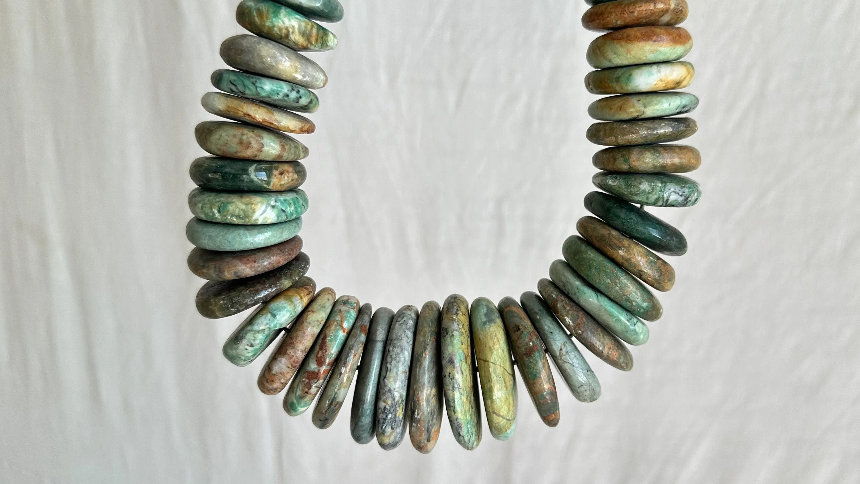 Jade Disks Choker Necklace. Guatemalan. Mayan Guatemalita. 1180