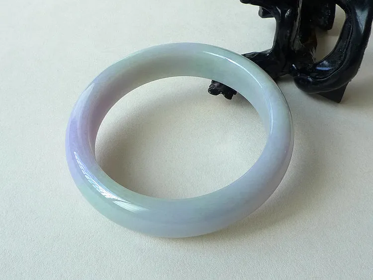 Natural Jade Bangle Jadeite Bangle Internal Diameter 59mm BER236