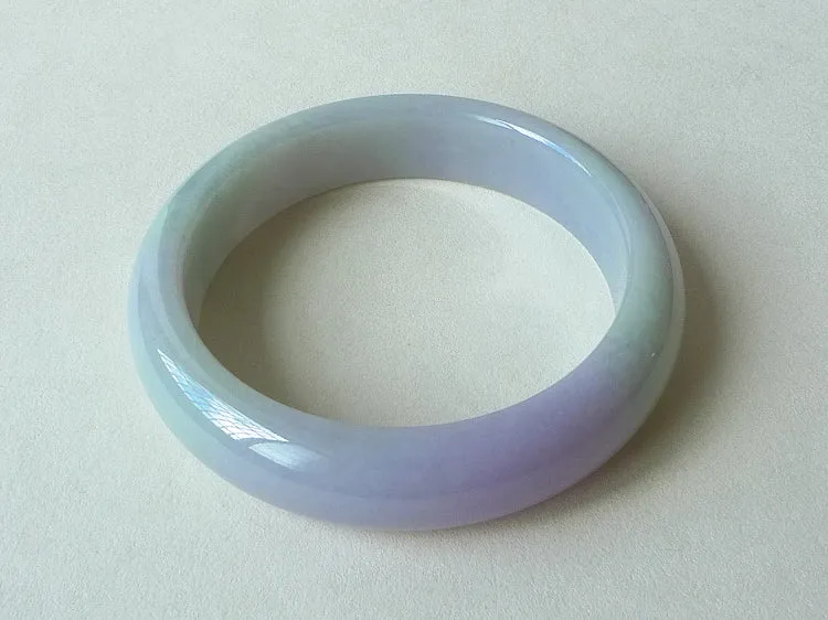 Natural Jade Bangle Jadeite Bangle Internal Diameter 59mm BER236