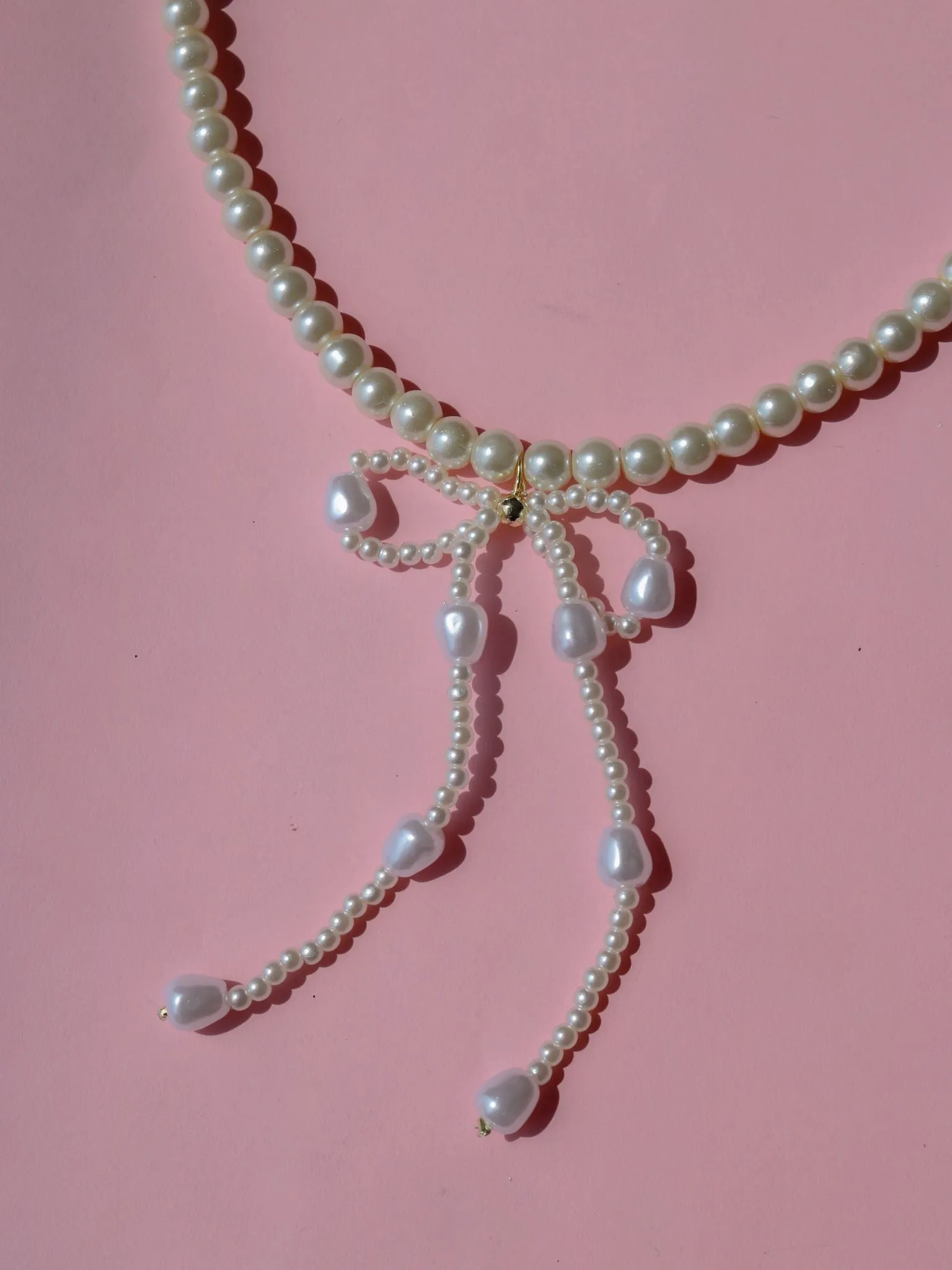 Pearly Ribbon Choker